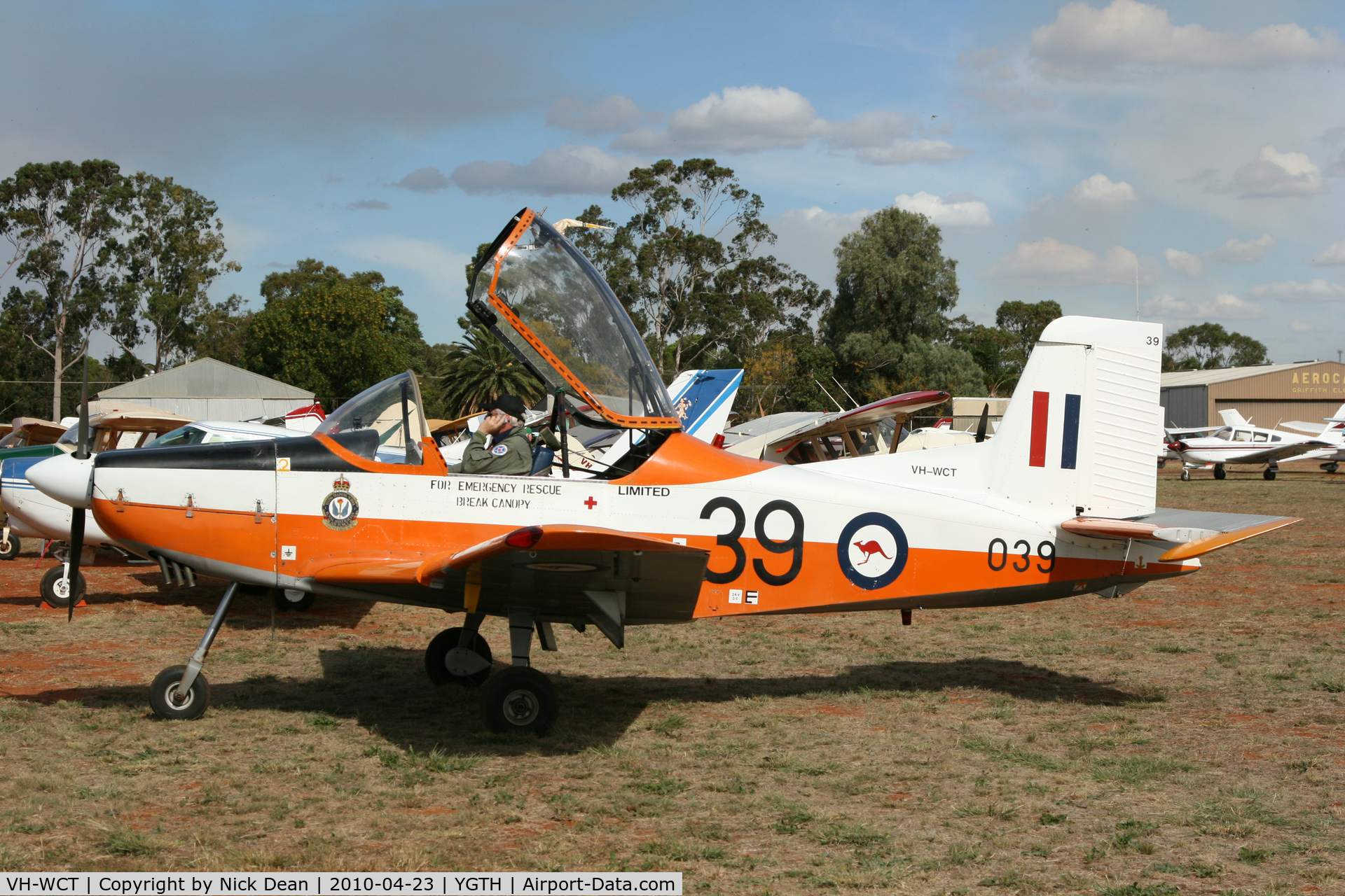 VH-WCT, 1975 New Zealand CT-4A Airtrainer C/N 039, YGTH