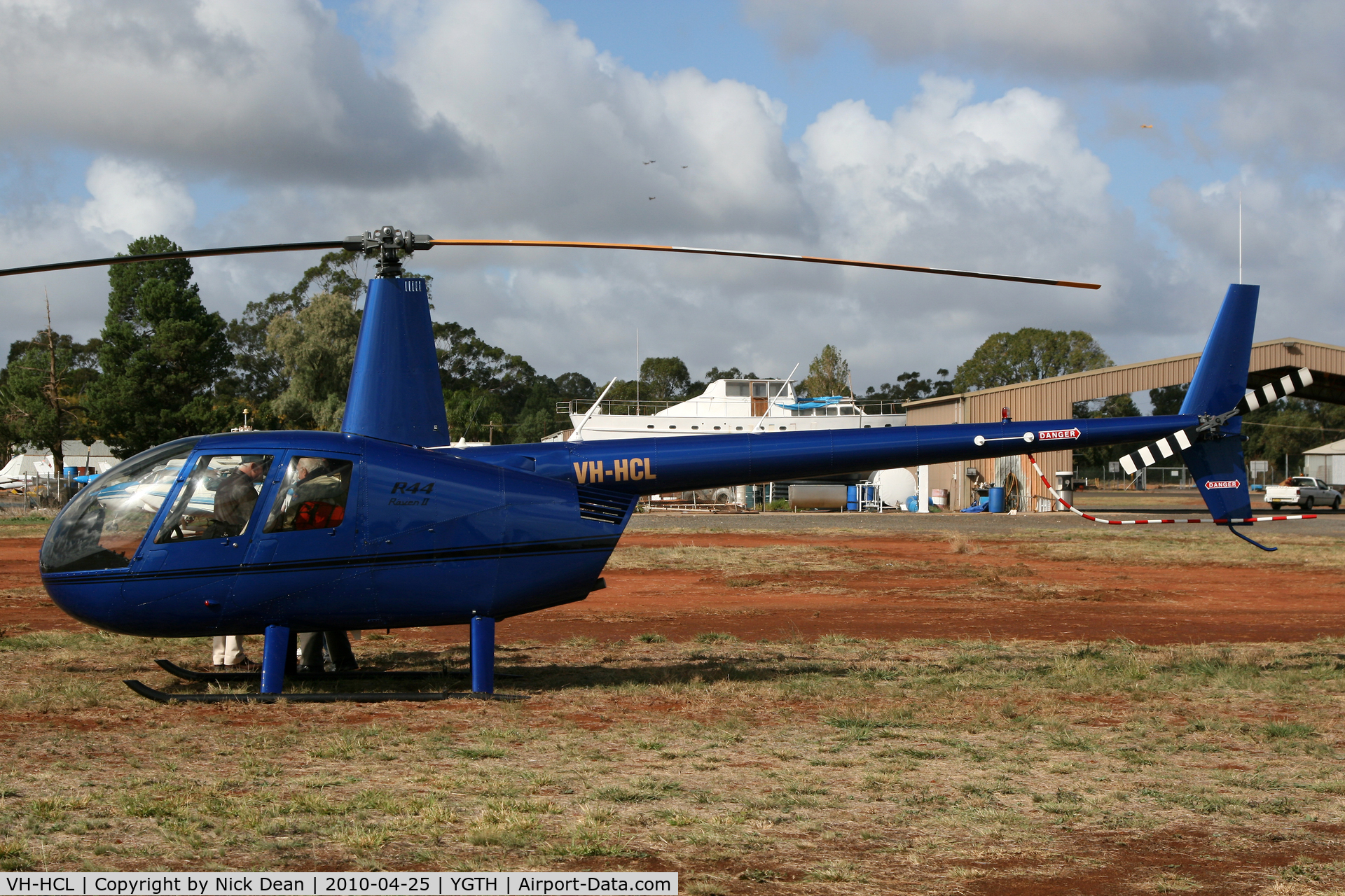 VH-HCL, 2007 Robinson R44 Raven II C/N 12042, YGTH