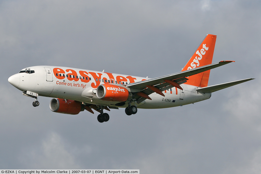 G-EZKA, 2003 Boeing 737-73V C/N 32422, Boeing 737-73V on approach to Rwy 25 at Newcastle Airport in 2007.