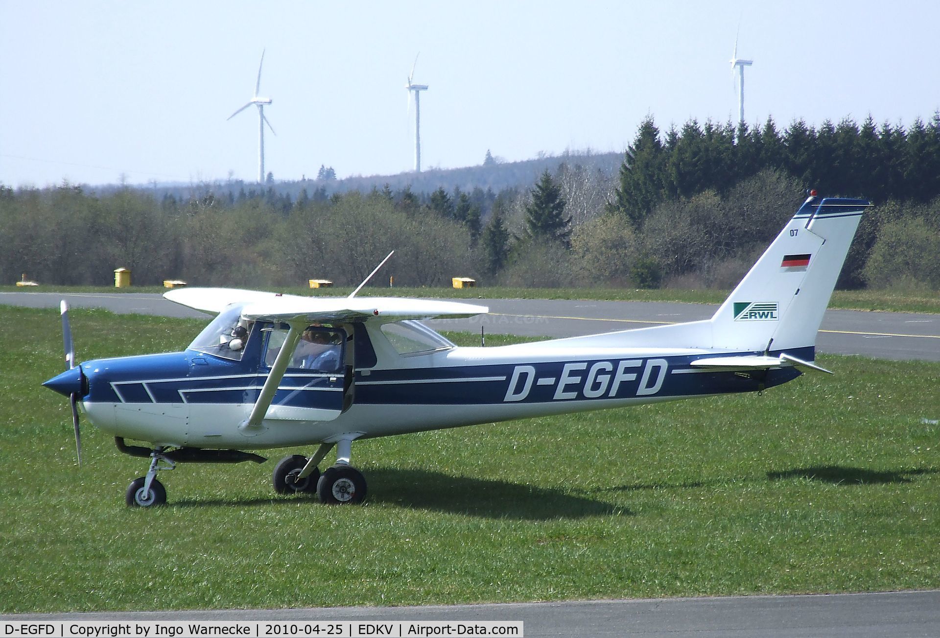 D-EGFD, Reims F152 C/N 1630, Cessna (Reims) F152 at Dahlemer Binz airfield