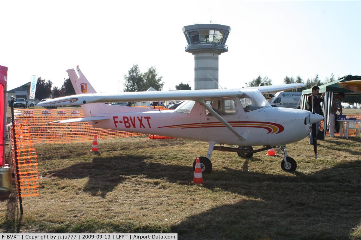F-BVXT, 1977 Cessna 152 C/N 15280822, on display at Pontoise