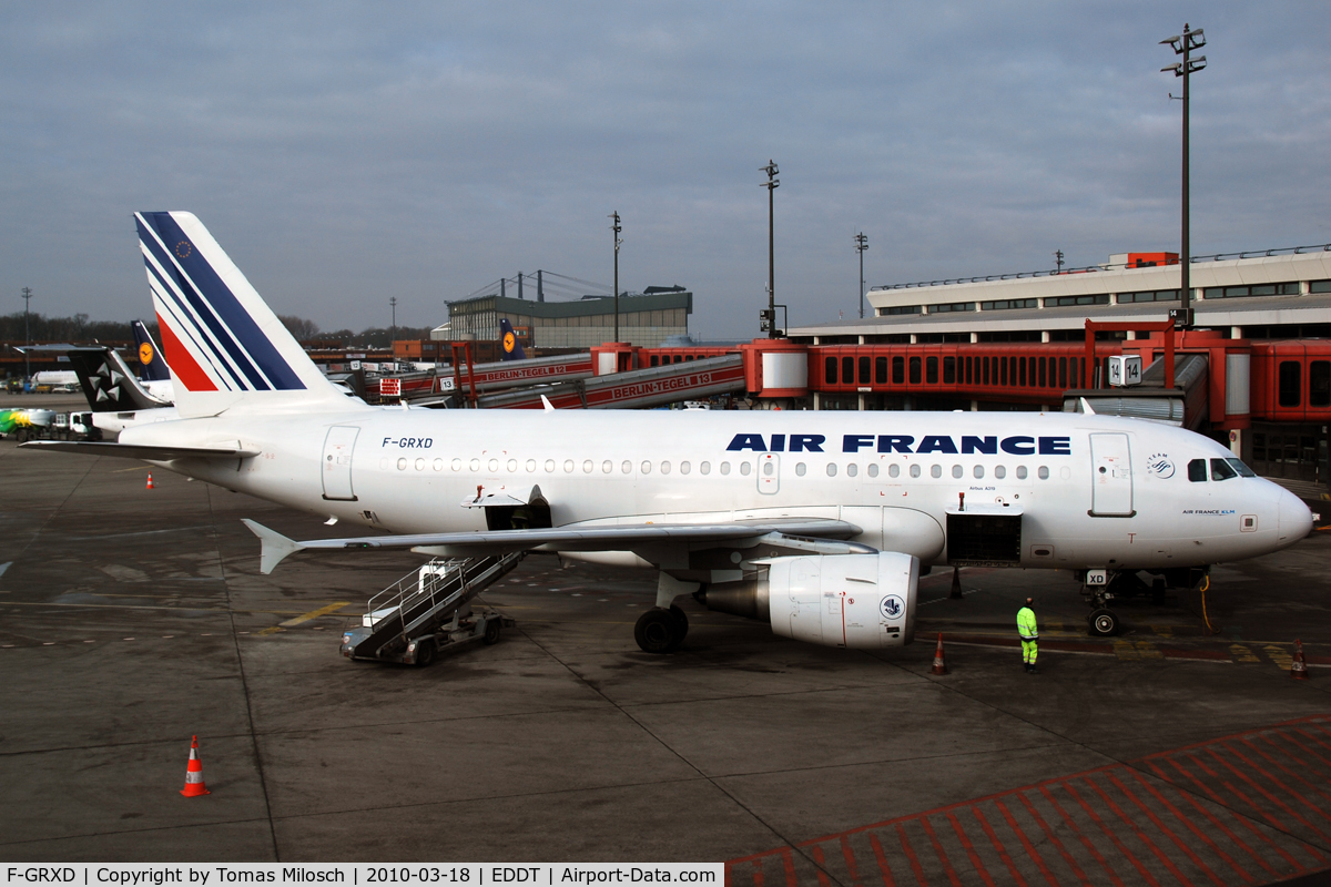 F-GRXD, 2002 Airbus A319-111 C/N 1699, 