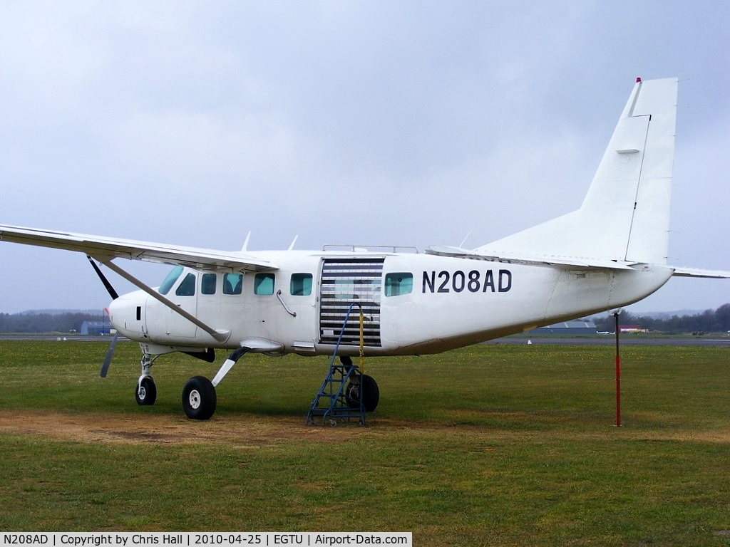 N208AD, 1997 Cessna 208B Grand Caravan C/N 208B0637, Used by the parachuting club at Dunkeswell Aerodrome