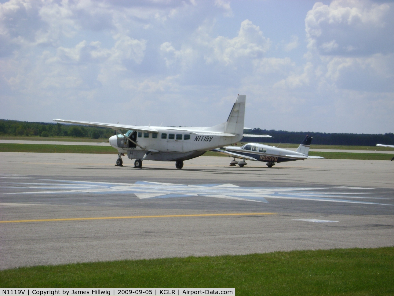N1119V, 1994 Cessna 208B C/N 208B0383, At Gaylord Regional Airport