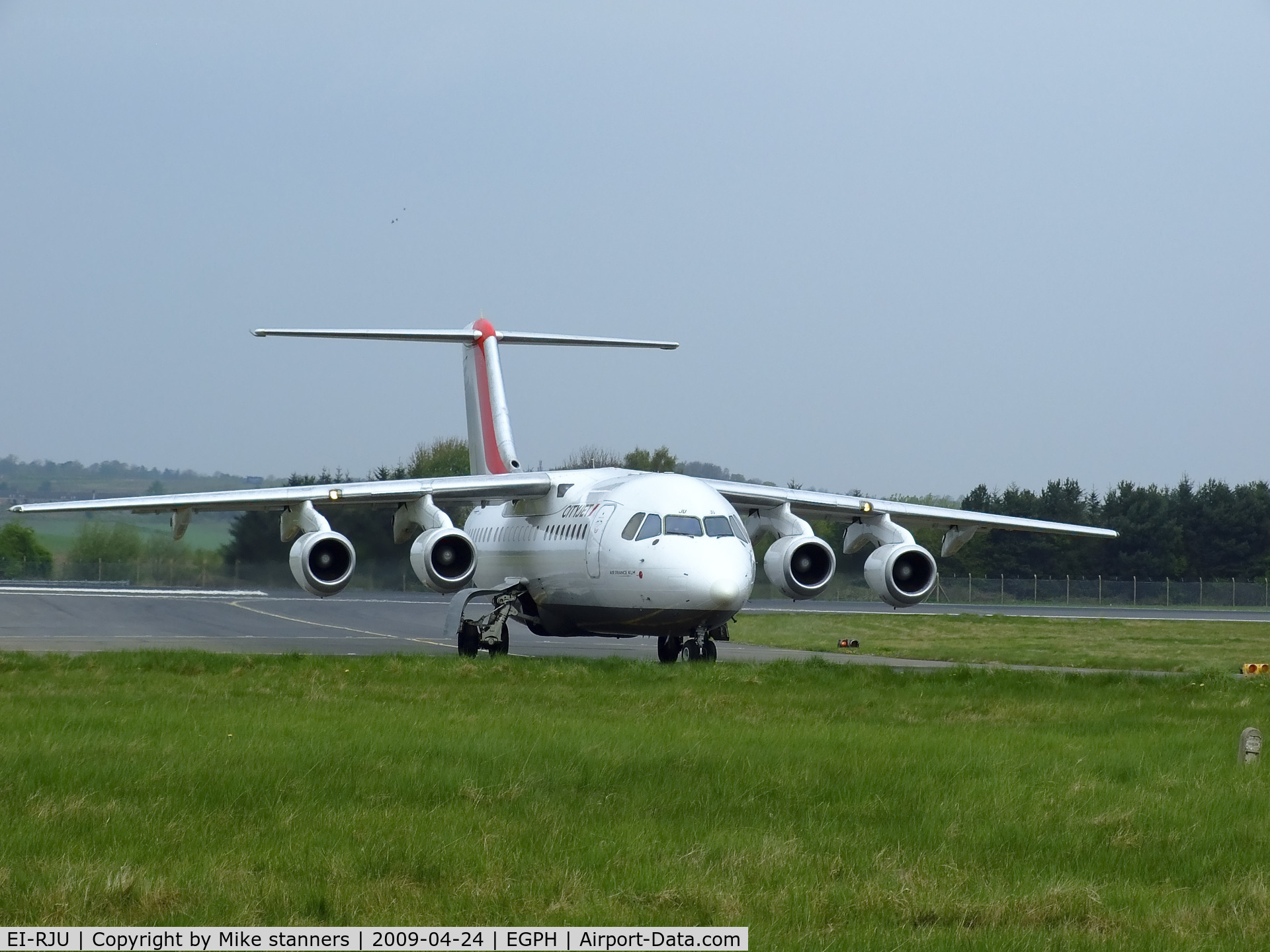 EI-RJU, 2000 British Aerospace Avro 146-RJ85A C/N E2367, Cityjet RJ85 Arrives At EDI