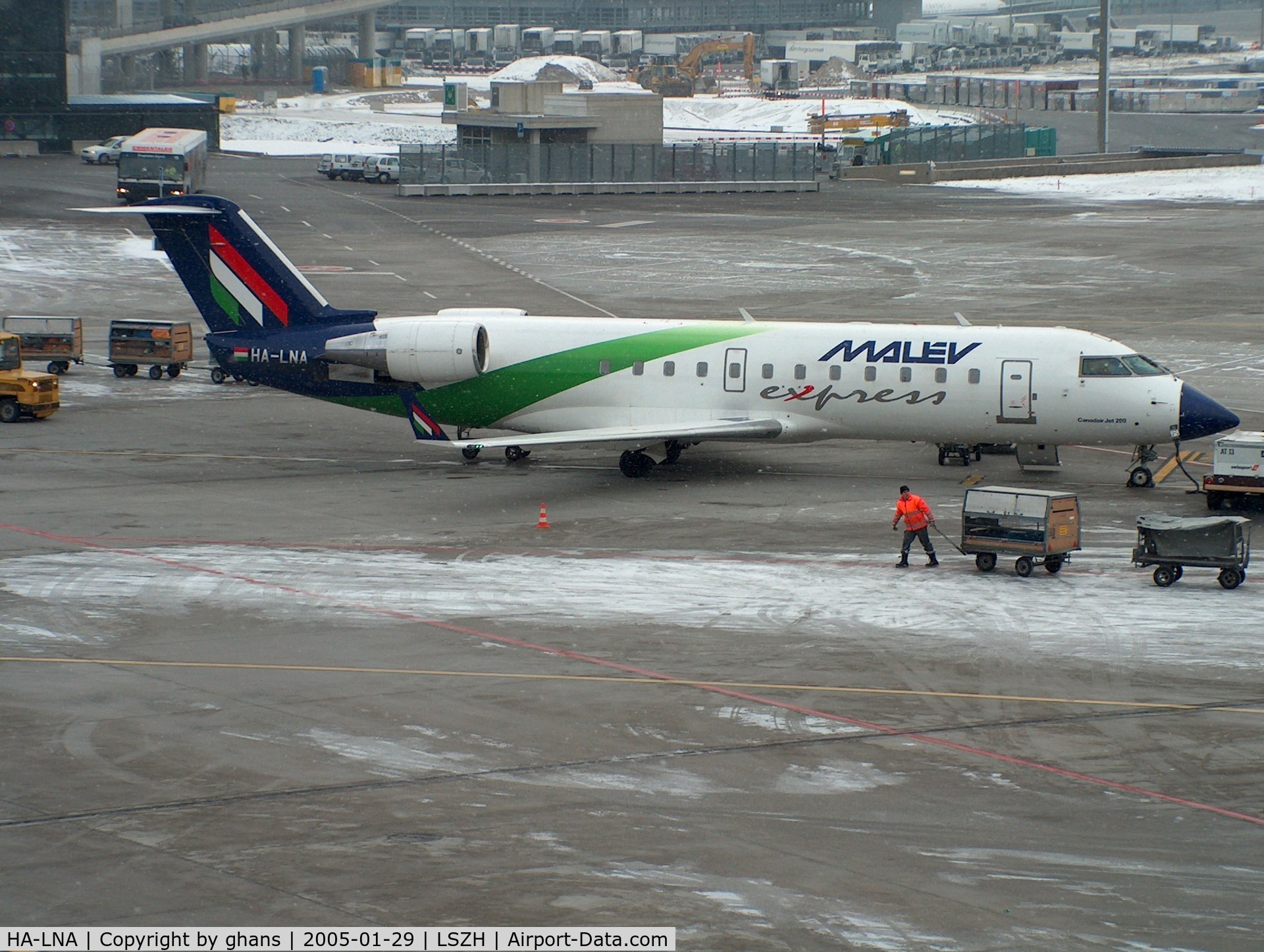 HA-LNA, 2002 Canadair CRJ-100ER (CL-600-2B19) C/N 7676, Malev Express