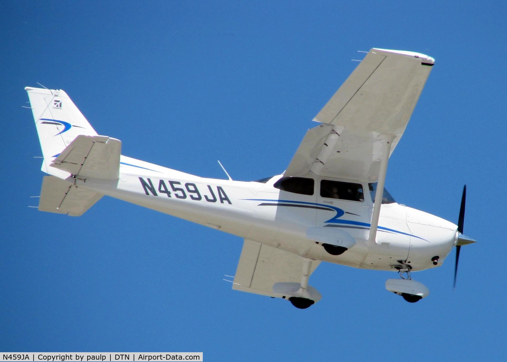 N459JA, Cessna 172S C/N 172S11009, Landing at Downtown Shreveport.