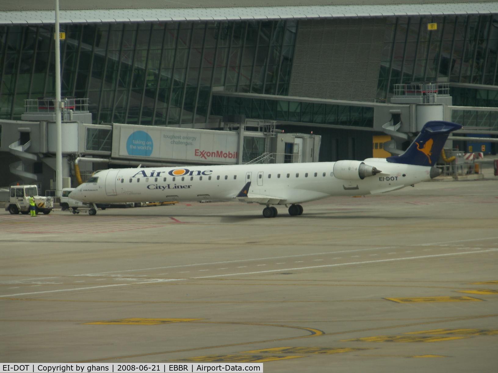 EI-DOT, 2006 Canadair CRJ-900LR (CL-600-2D24) C/N 15066, Just arrived at Brussels International