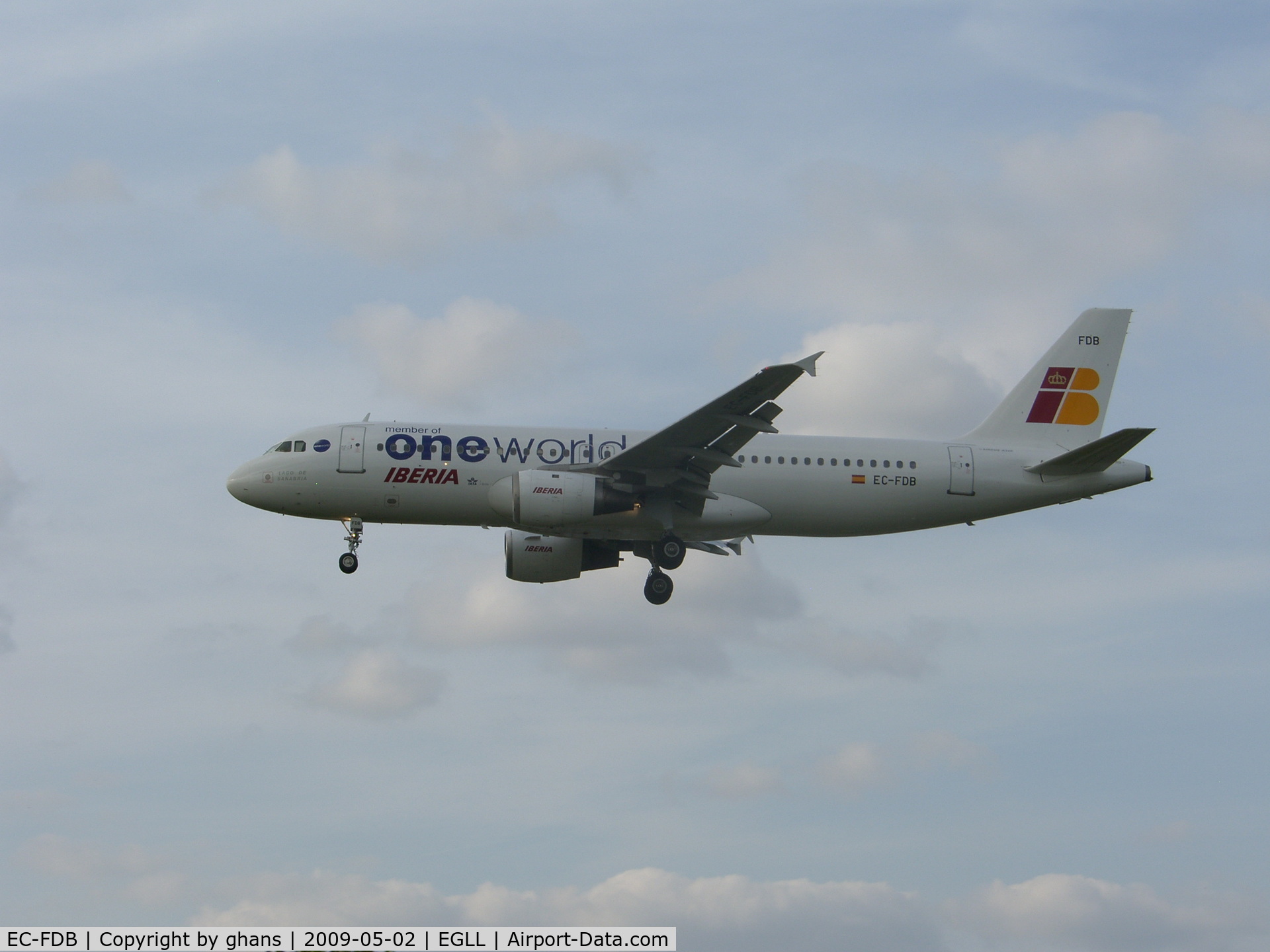 EC-FDB, 1991 Airbus A320-211 C/N 173, Member of the One World family
