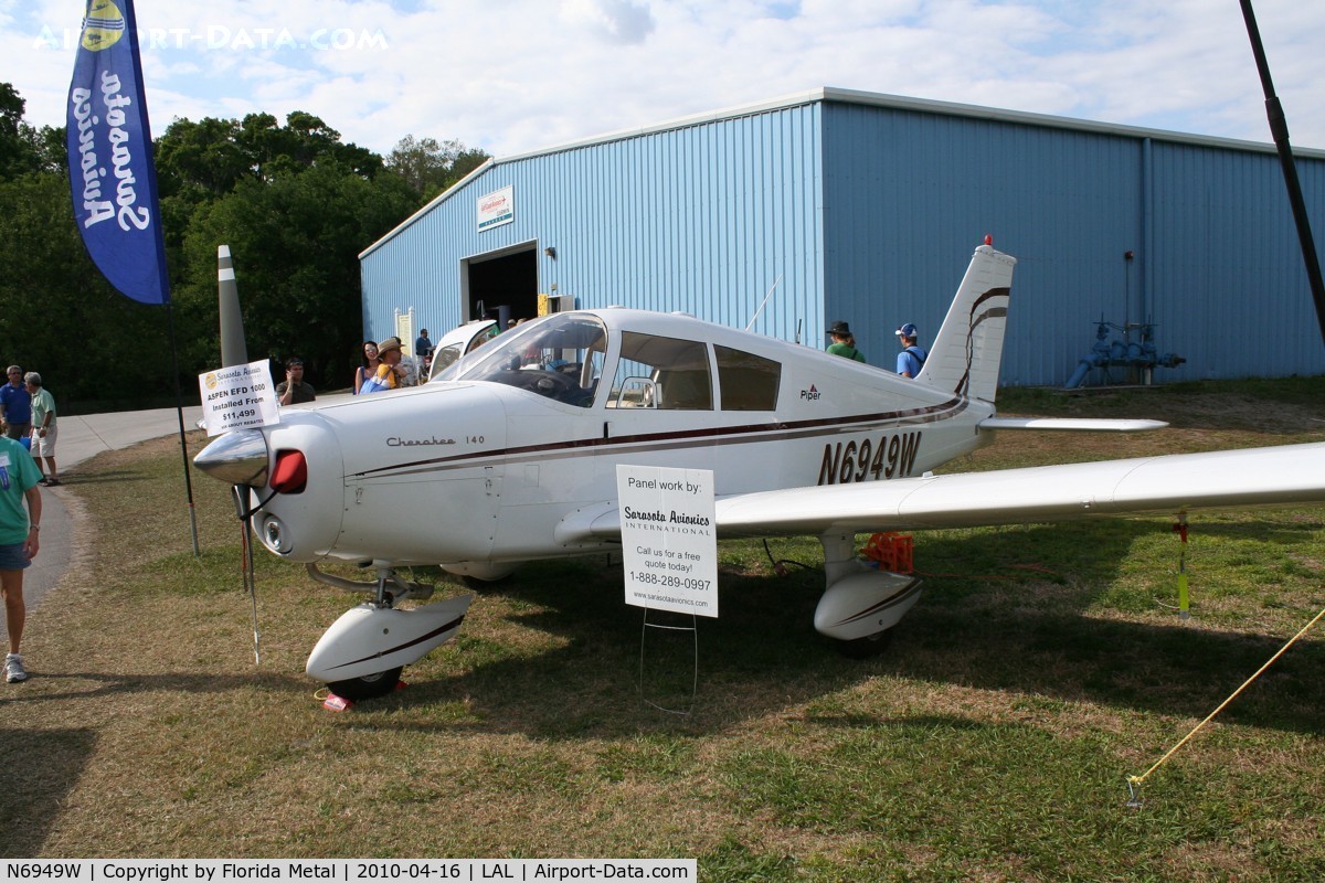 N6949W, 1965 Piper PA-28-140 C/N 28-21138, PA-28-140