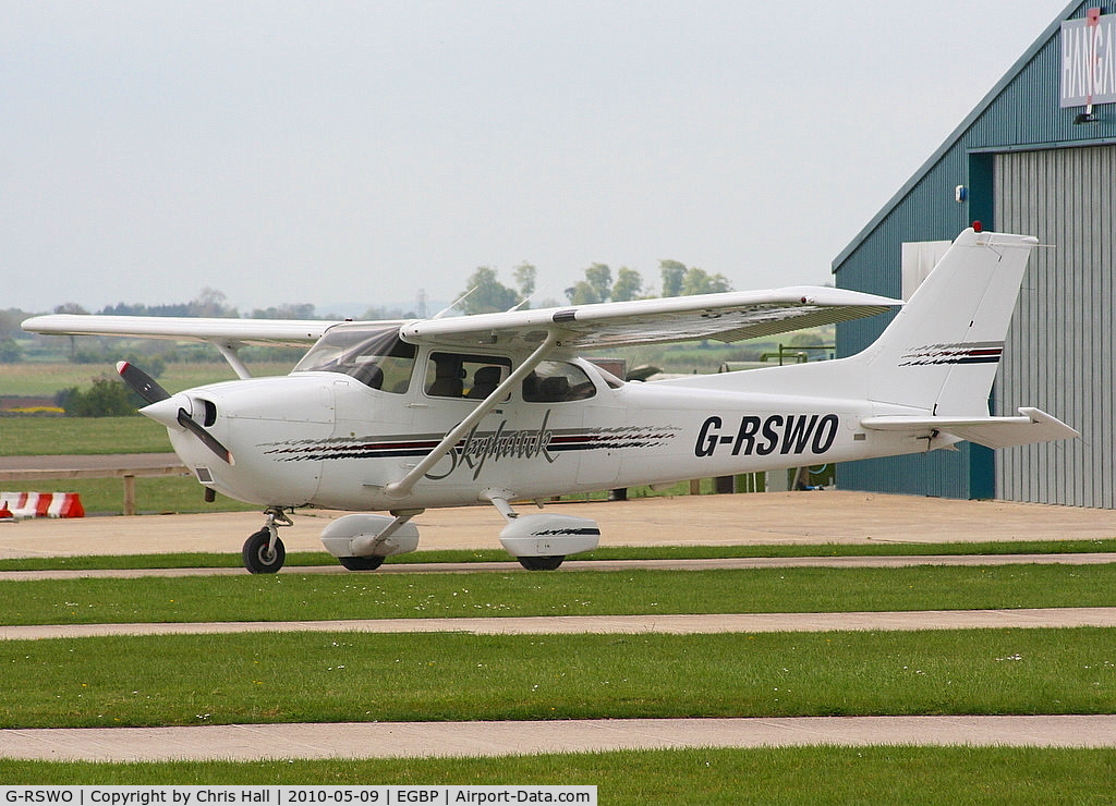 G-RSWO, 1997 Cessna 172R C/N 17280206, at the Great Vintage Flying Weekend