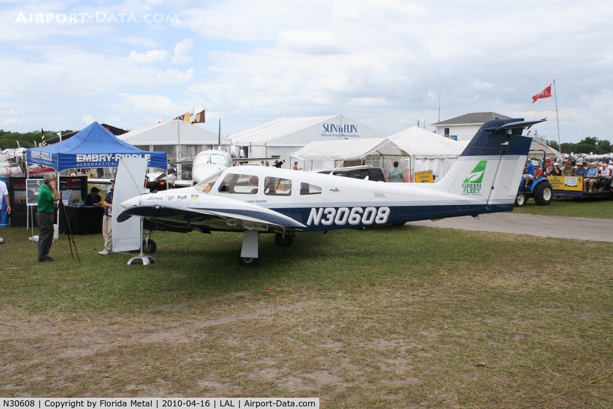N30608, 2004 Piper PA-44-180 Seminole C/N 4496180, PA-44-180