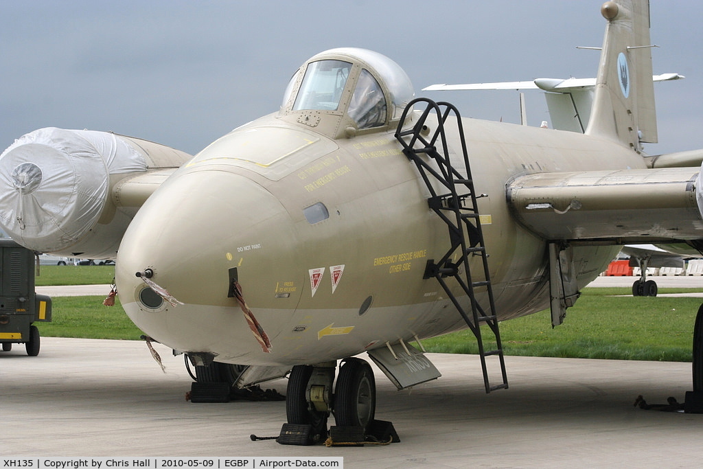 XH135, 1959 English Electric Canberra PR.9 C/N SH1725, photo-reconnaissance Canberra PR.9 on static display at the Great Vintage Flying Weekend