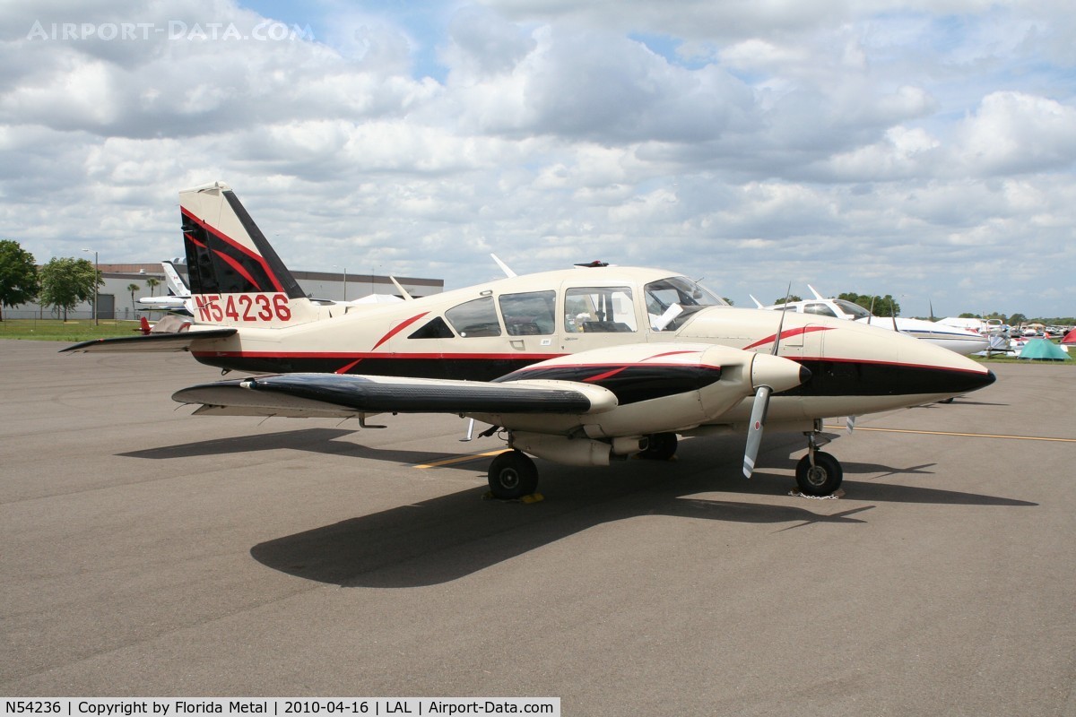 N54236, 1974 Piper PA-23-250 C/N 27-7554030, PA-23-250