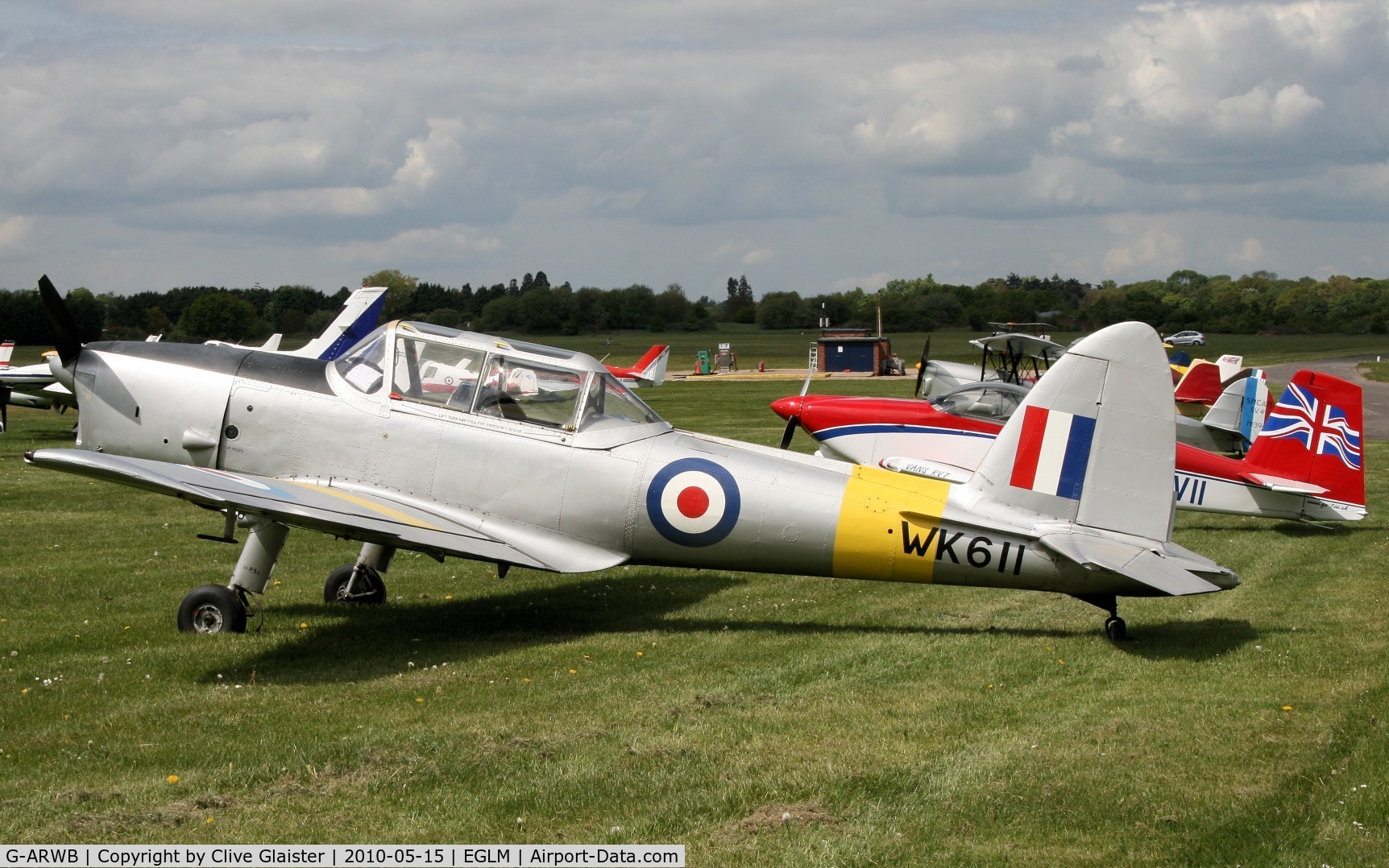 G-ARWB, 1952 De Havilland DHC-1 Chipmunk 22A C/N C1/0621, In the colours of the ROYAL AIR FORCE