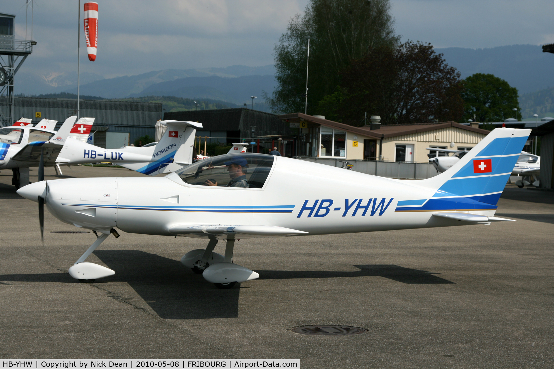 HB-YHW, 1998 Aero Designs Pulsar C/N 287, Fribourg