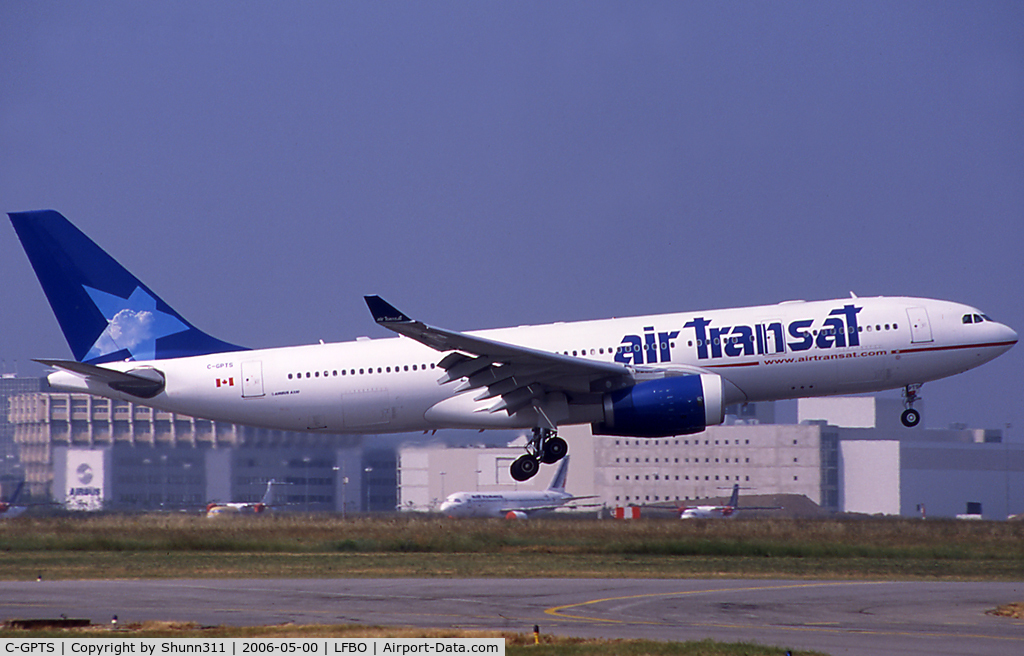 C-GPTS, 2002 Airbus A330-243 C/N 480, Landing rwy 32R