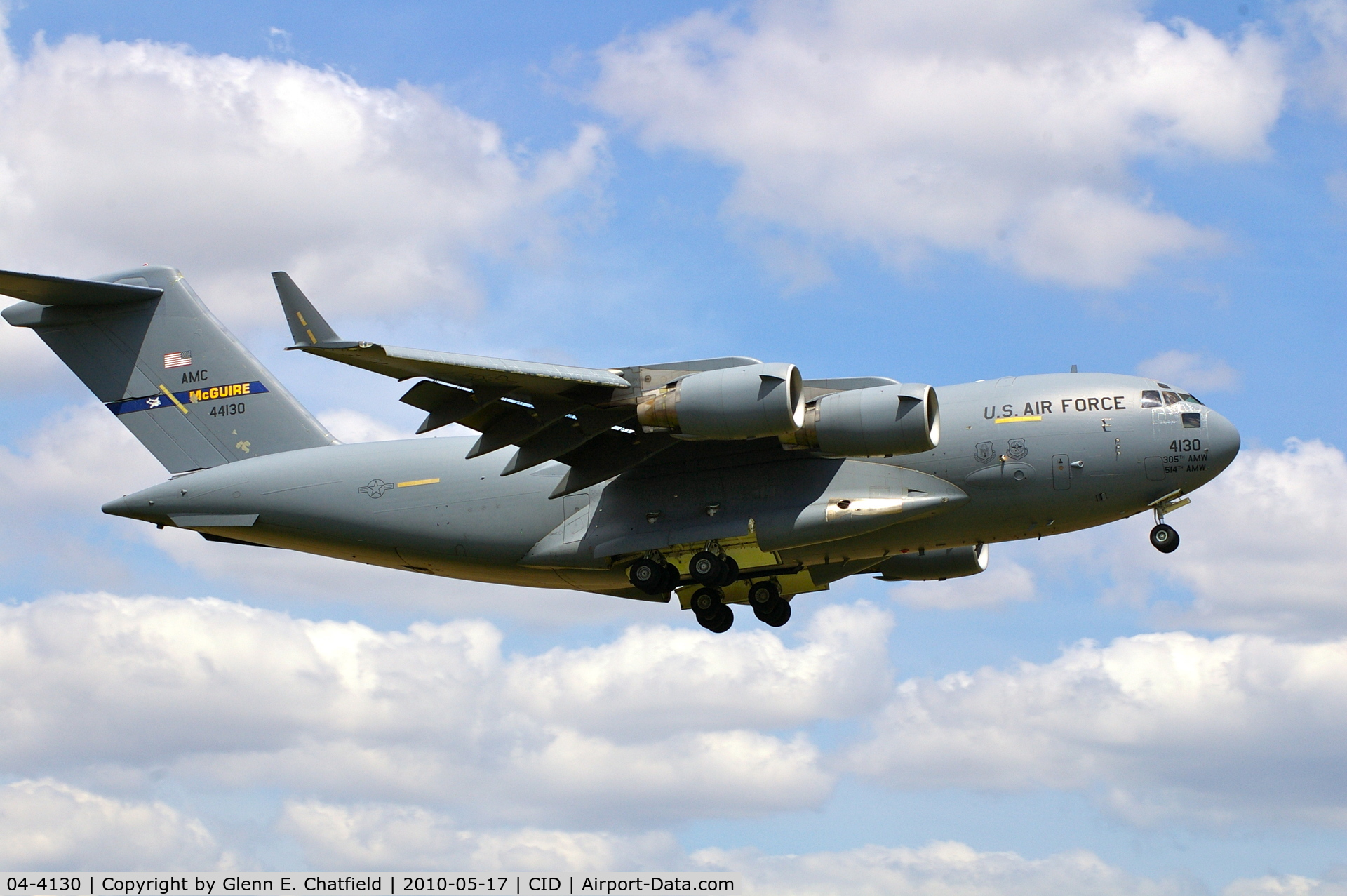 04-4130, 2004 Boeing C-17A Globemaster III C/N P-130, Final approach, runway 9