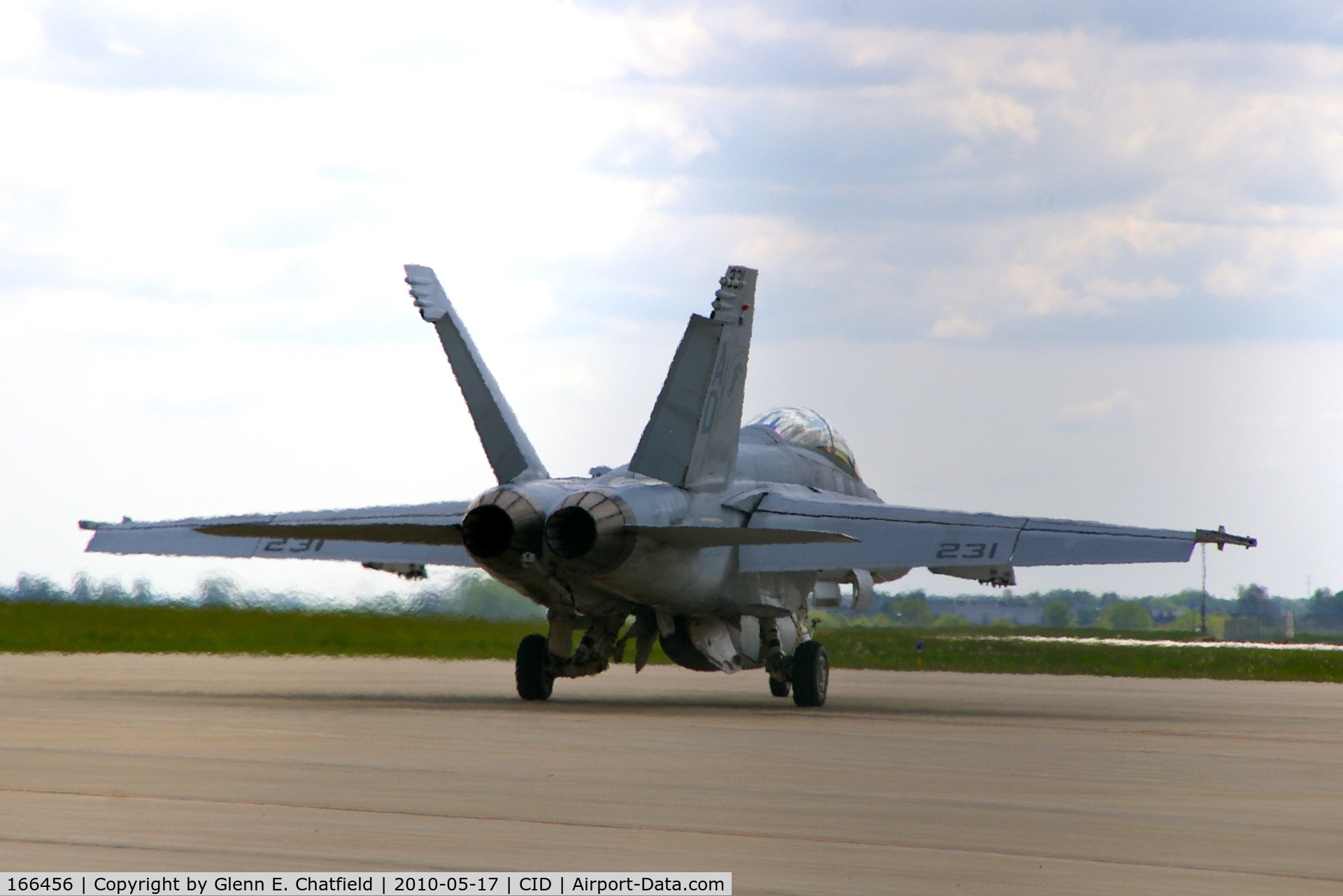 166456, Boeing F/A-18F Super Hornet C/N F091, Taxiing off PS Air Ramp. 