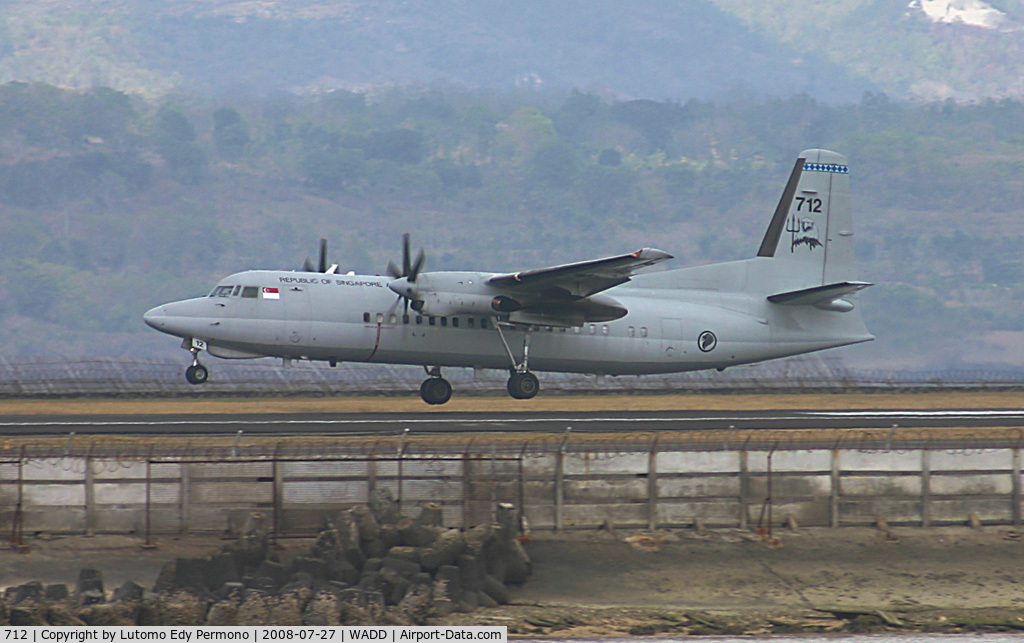 712, 1993 Fokker 50 C/N 20294, Government of Singapore