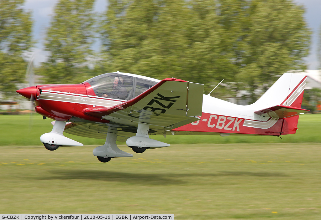 G-CBZK, 2002 Robin DR-400-180 Regent Regent C/N 2543, Privately operated. Breighton.