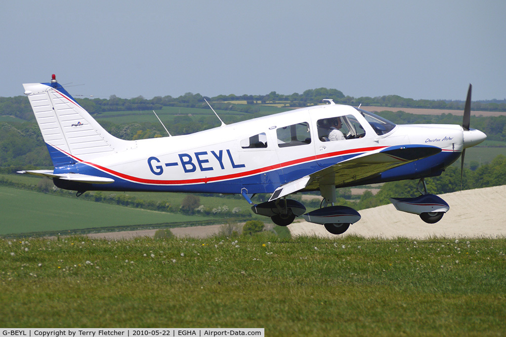 G-BEYL, 1974 Piper PA-28-180 Cherokee Archer C/N 28-7405098, 1974 Piper PIPER PA-28-180 at Compton Abbas on 2010 French Connection Fly-In Day