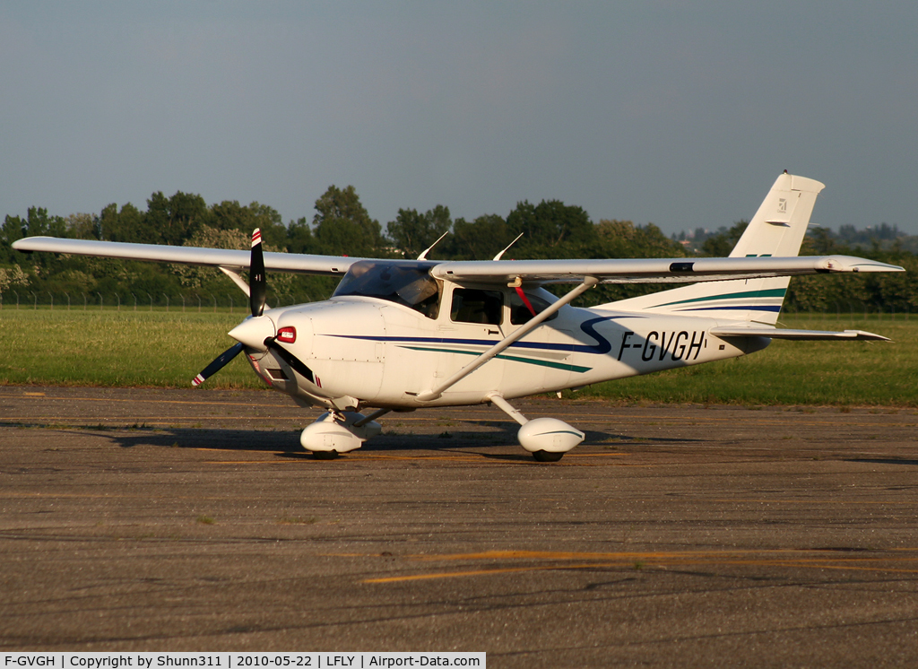 F-GVGH, Cessna T182T Turbo Skylane C/N T18208131, Parked at the General Aviation...