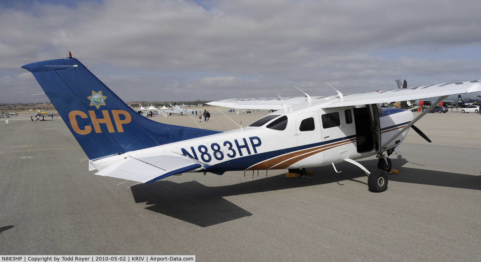 N883HP, 2000 Cessna T206H Turbo Stationair C/N T20608235, March Field Airfest 2010