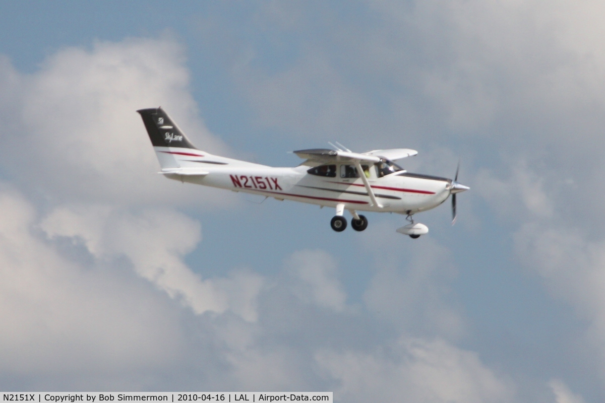 N2151X, 2003 Cessna 182T Skylane C/N 18281233, Arriving at Lakeland, FL during Sun N Fun 2010.