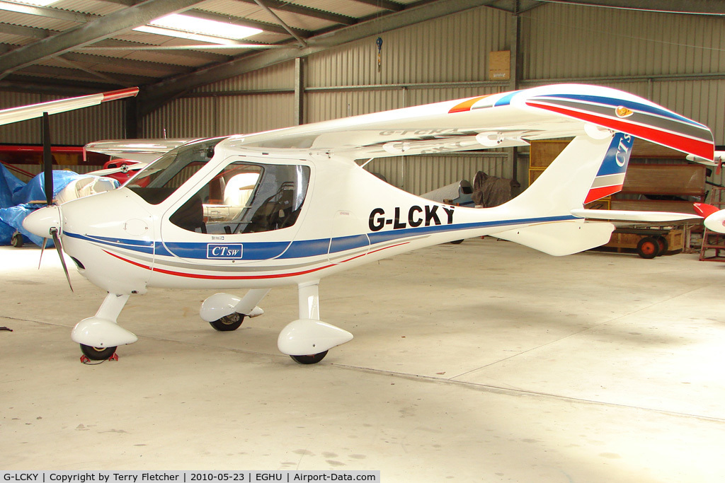 G-LCKY, 2007 Flight Design CTSW C/N 8274, CTSW at Eaglescott , Devon (UK)