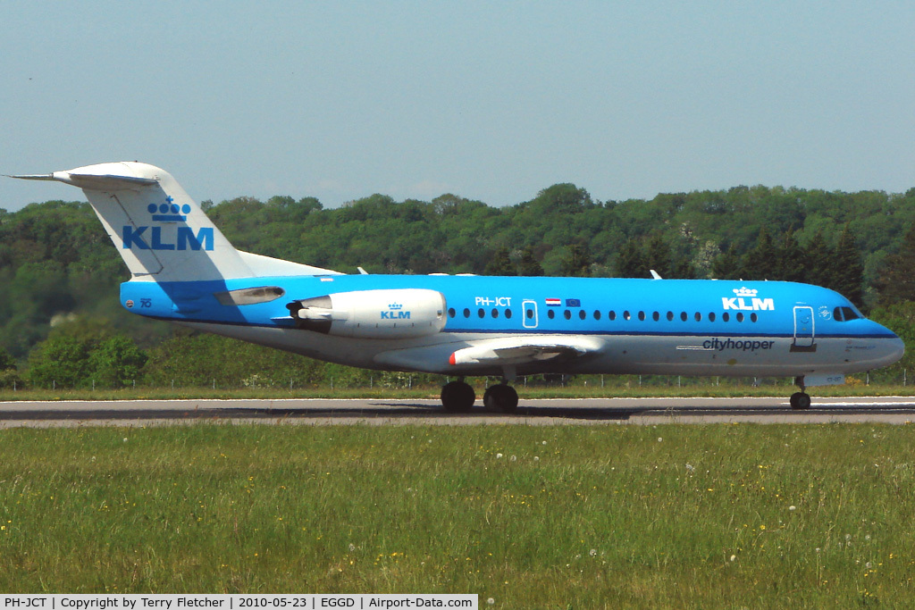 PH-JCT, 1995 Fokker 70 (F-28-0070) C/N 11537, KLM Cityhopper Fokker 70 departs Bristol