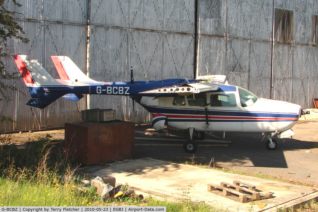 G-BCBZ, 1968 Cessna 337C Super Skymaster C/N 337-0942, 1968 Cessna CESSNA 337C - looking its age