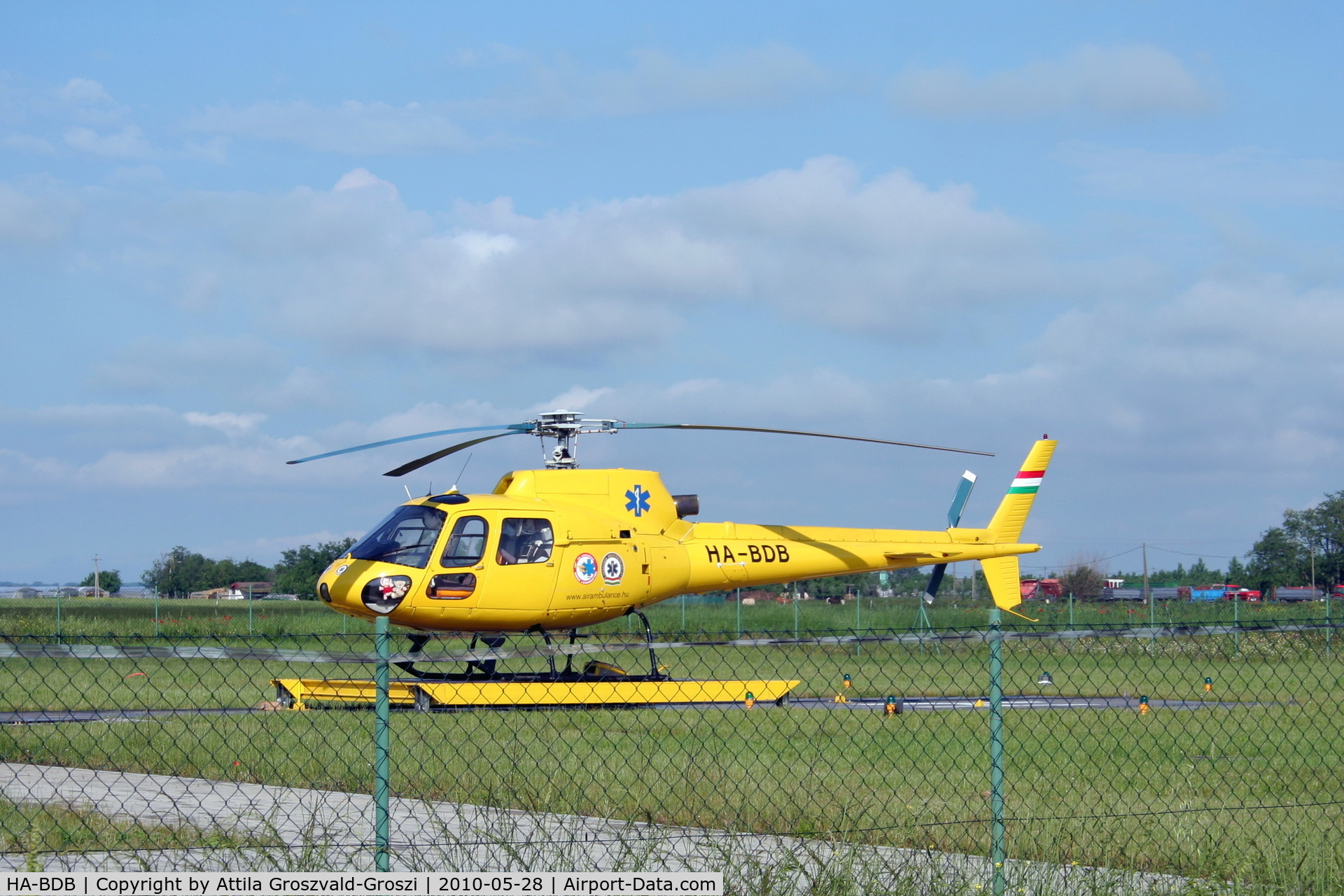 HA-BDB, 1992 Aérospatiale AS-350B Ecureuil C/N 2607, Szentes 5.No. air ambulance base