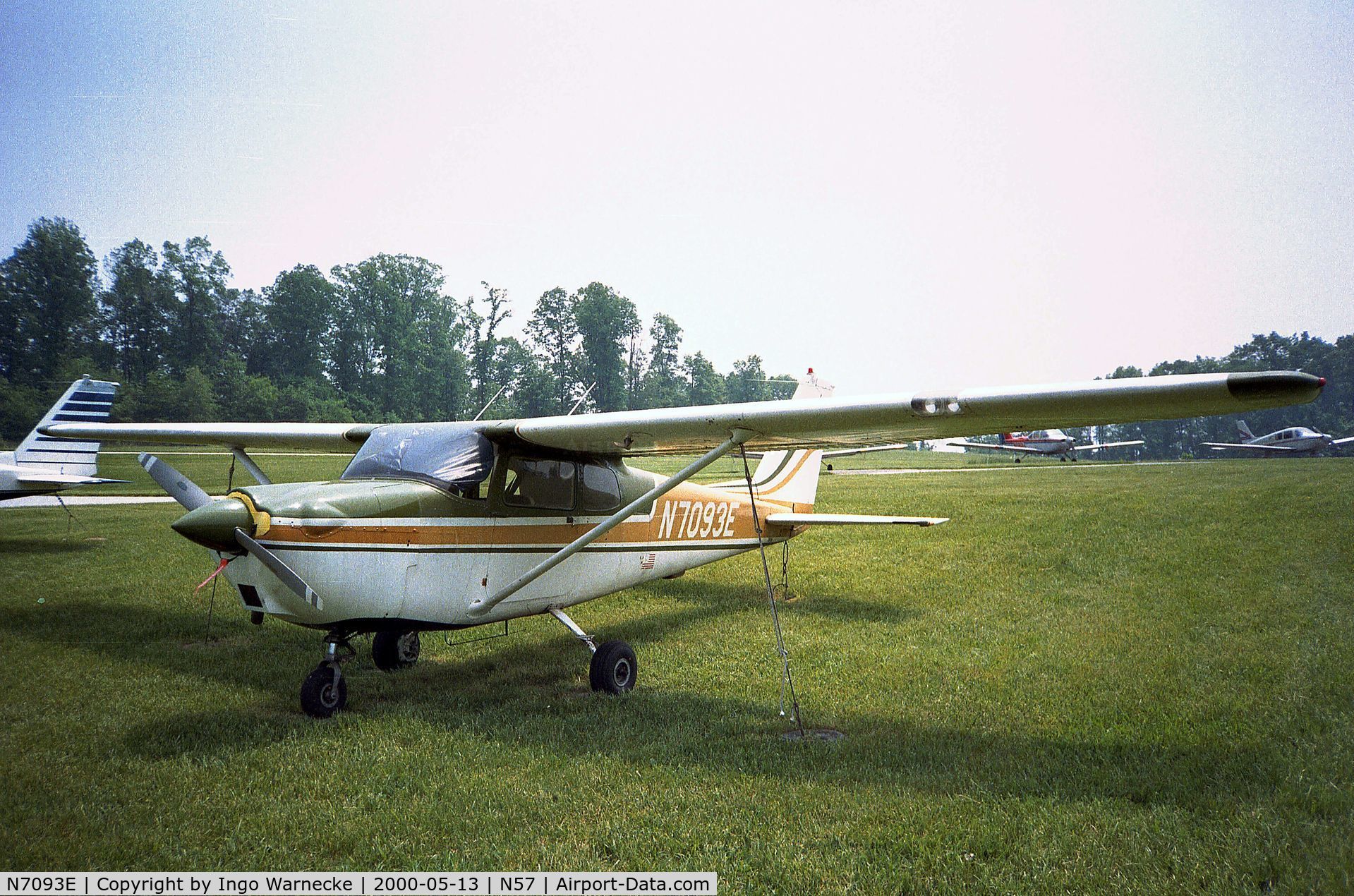 N7093E, 1960 Cessna 175A Skylark C/N 56593, Cessna 175A at New Garden Airport, Toughkenamon PA