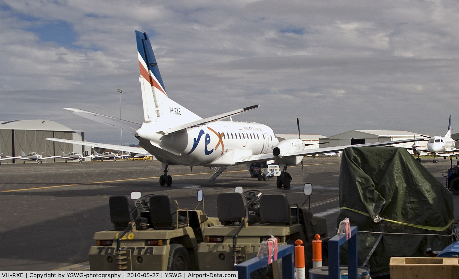 VH-RXE, 1991 Saab 340B C/N 340B-275, Regional Express SAAB 340B (VH-RXE) at YSWG.