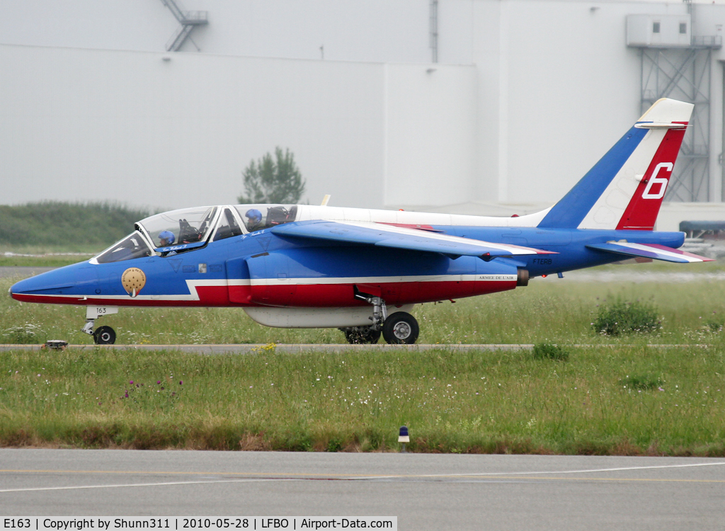 E163, Dassault-Dornier Alpha Jet E C/N E163, Taxiing holding point rwy 32R for demo flight @ LFBR