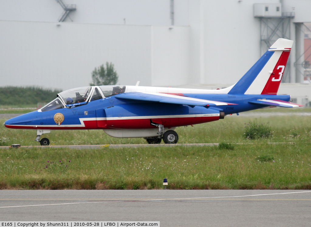 E165, Dassault-Dornier Alpha Jet E C/N E165, Taxiing holding point rwy 32R for demo flight @ LFBR