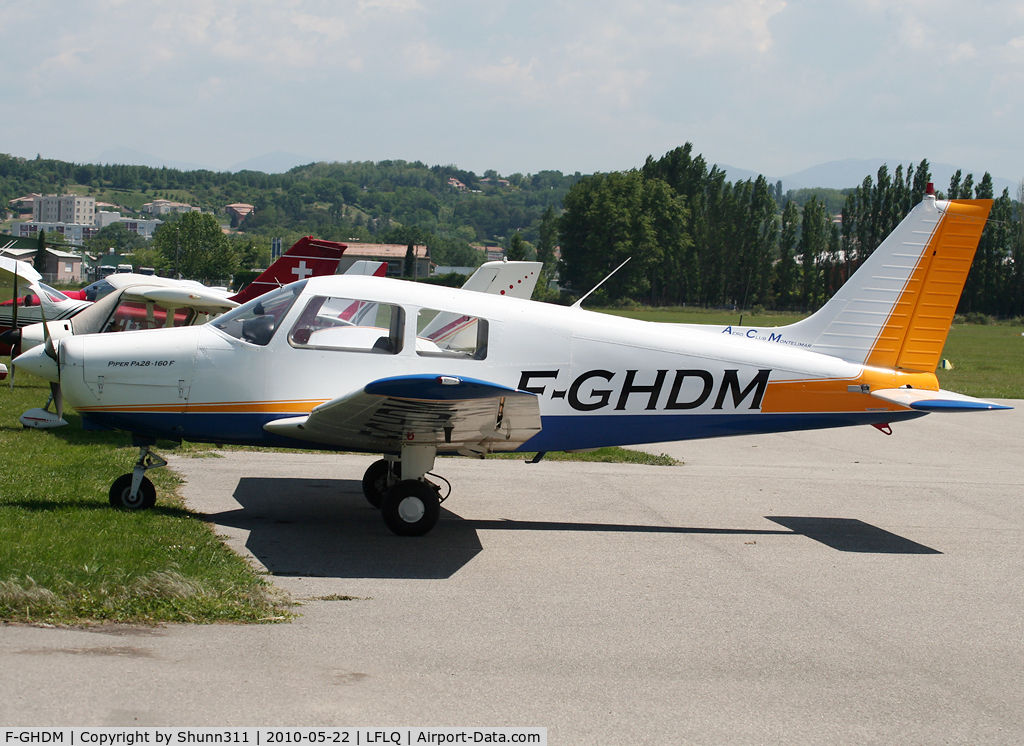 F-GHDM, Piper PA-28-161 Cadet C/N 28-41263, Parked at the Airclub...