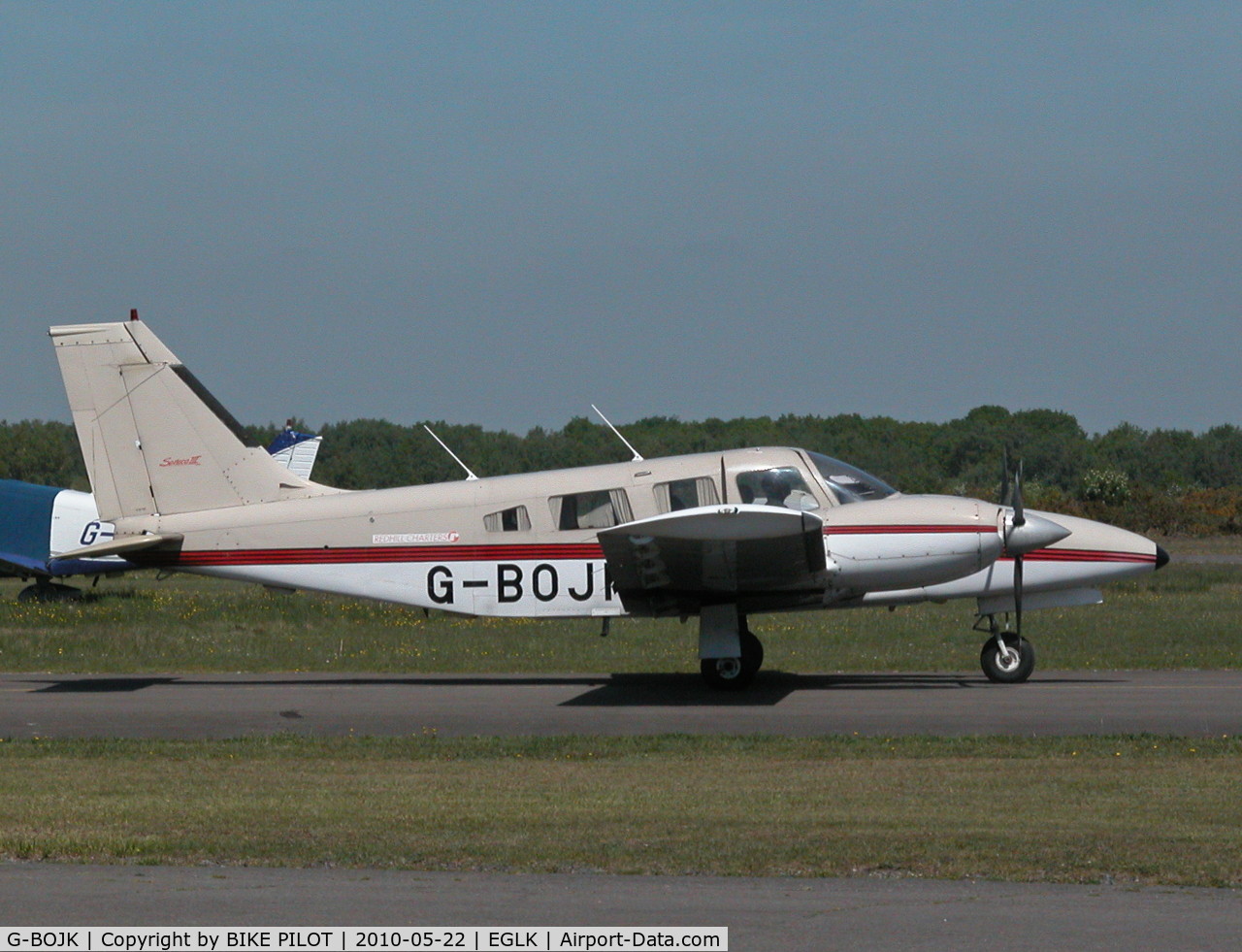 G-BOJK, 1986 Piper PA-34-220T Seneca III C/N 34-33020, RESIDENT SENECA III