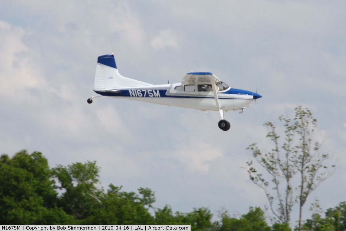 N1675M, 1971 Cessna A185E Skywagon 185 C/N 18501867, Arriving at Lakeland, Florida during Sun N Fun 2010.