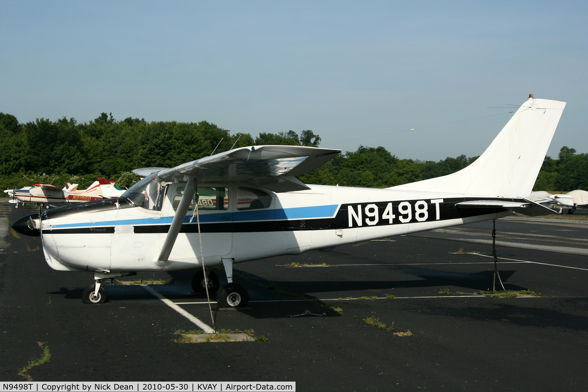 N9498T, 1960 Cessna 210 C/N 57298, KVAY