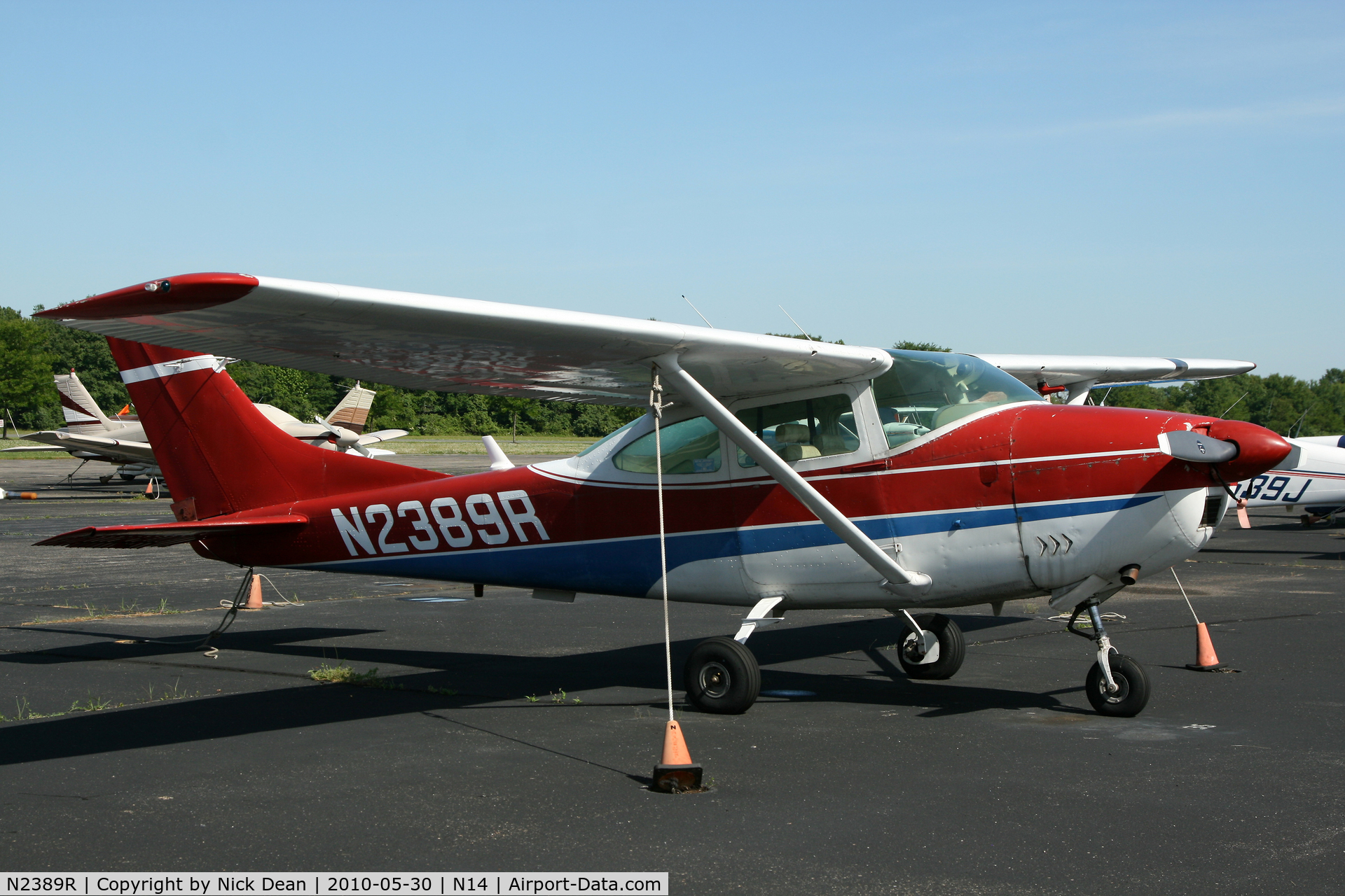 N2389R, 1964 Cessna 182G Skylane C/N 18255489, N14