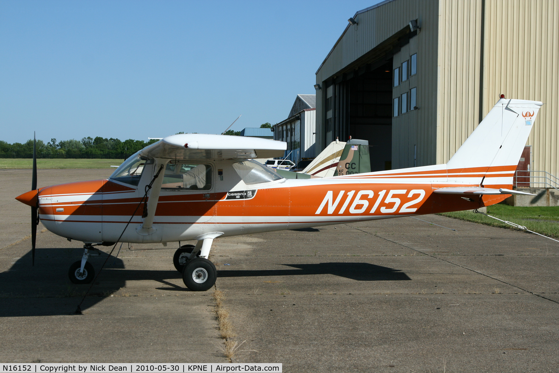 N16152, 1972 Cessna 150L C/N 15073507, KPNE
