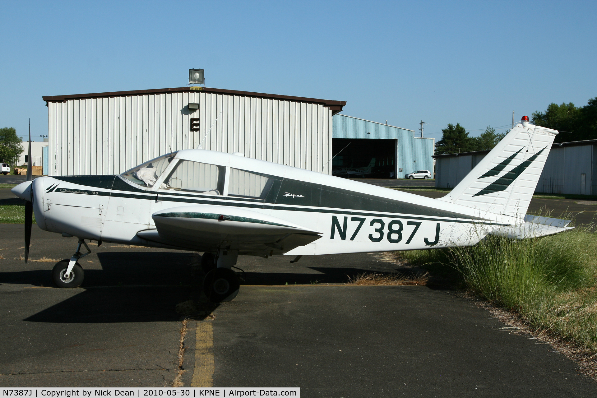 N7387J, 1968 Piper PA-28-140 C/N 28-24749, KPNE