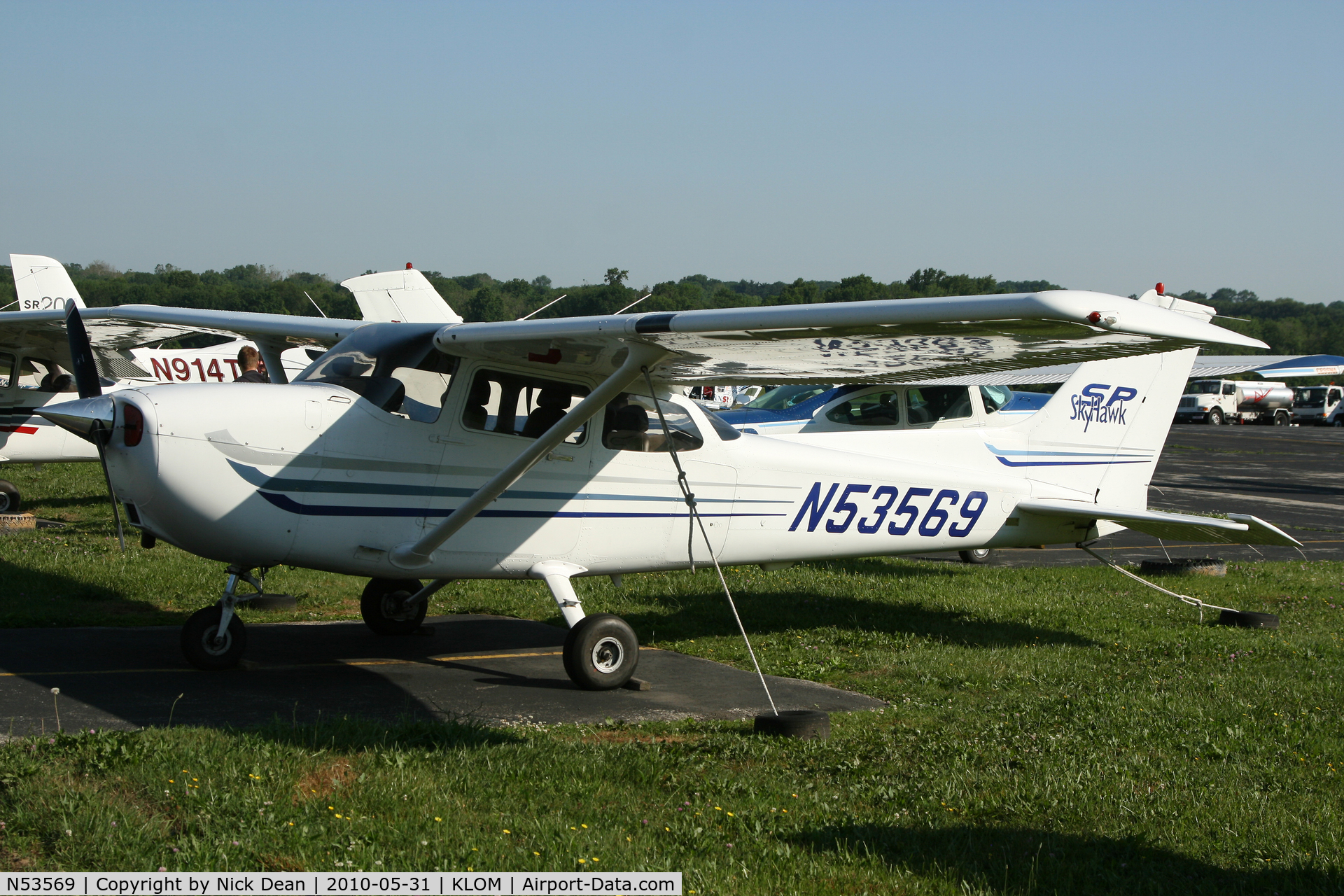 N53569, 2003 Cessna 172S C/N 172S9395, KLOM