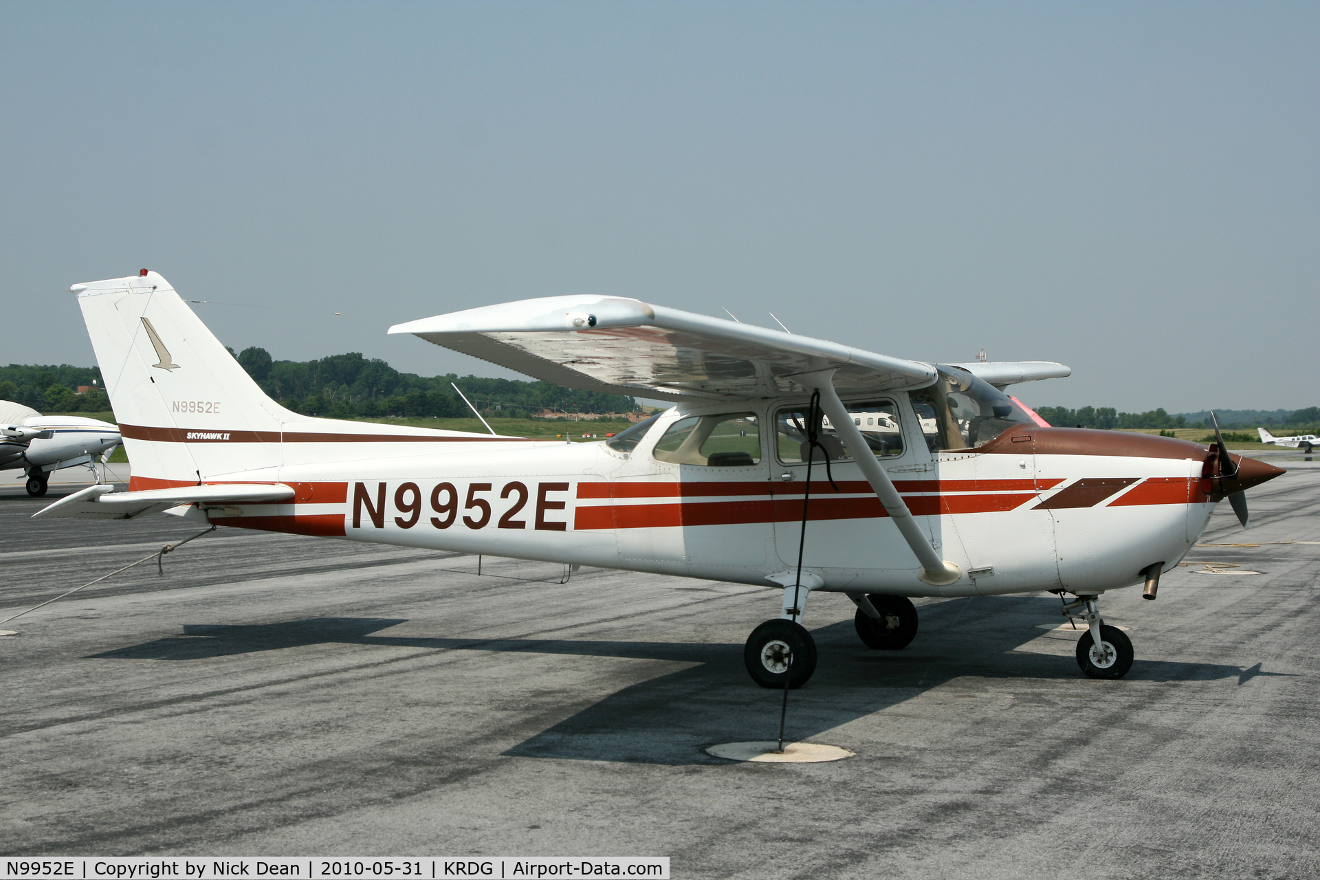 N9952E, 1979 Cessna 172N C/N 17272297, KRDG