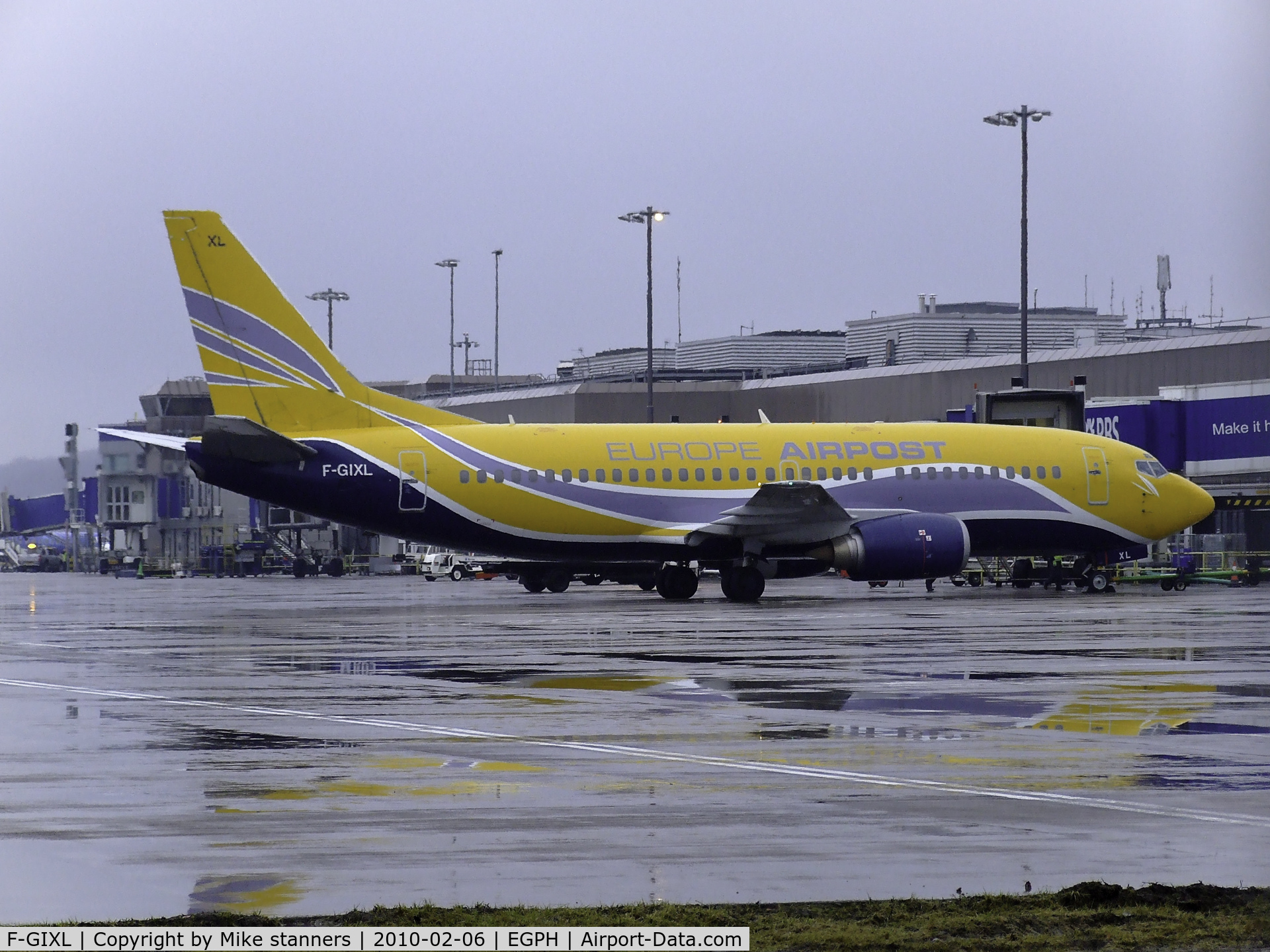 F-GIXL, 1987 Boeing 737-348QC C/N 23810, Europe airpost B737 At a misrable wet Edinburgh airport,on a rugby charter flight