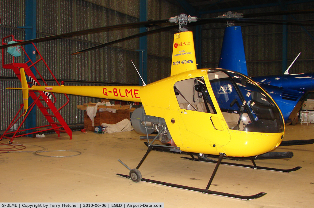 G-BLME, 1980 Robinson R22 C/N 0032, 1980 Robinson Helicopter Co Inc ROBINSON R22, c/n: 0032 at Denham