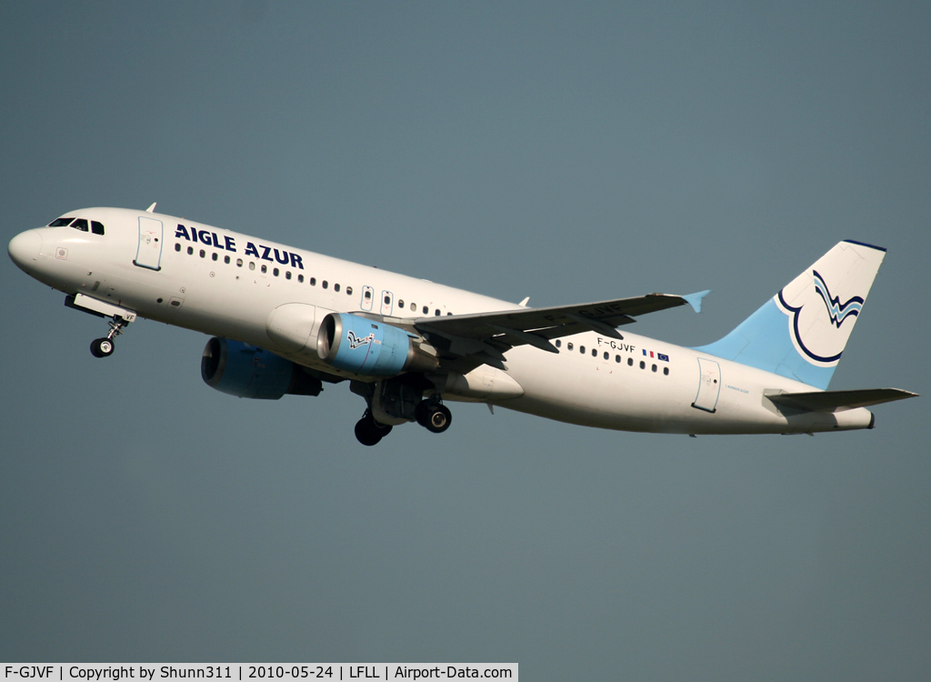 F-GJVF, 1991 Airbus A320-211 C/N 244, Taking off rwy 18R