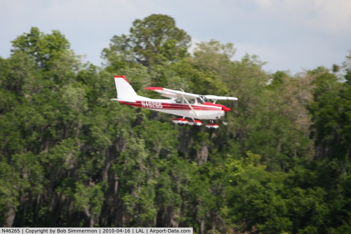 N46265, 1968 Cessna 172I C/N 17257146, Arriving at Lakeland, Florida during Sun N Fun 2010.